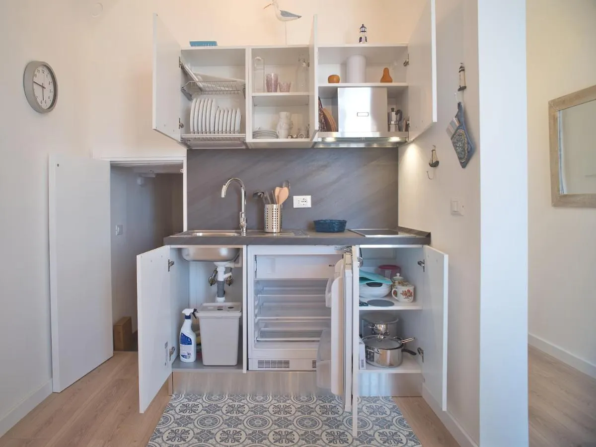 Medusa Apartment - Lungomare Finale Ligure